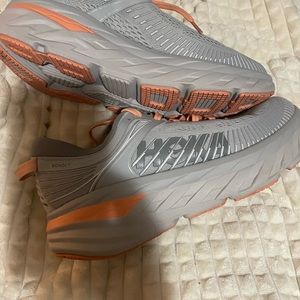 Hoka Bondi 7 Size 9, like new